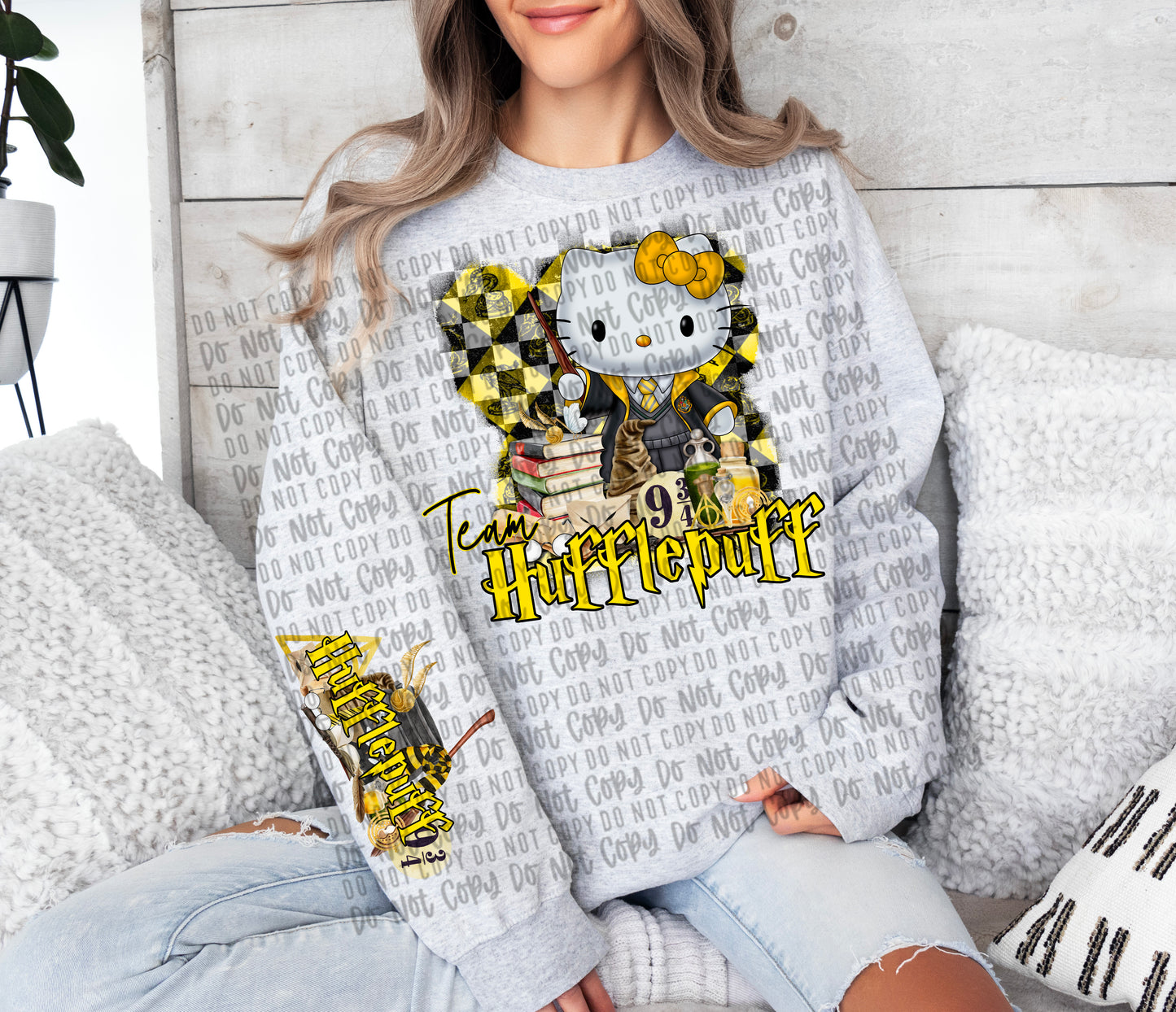 Hello Kitty Hufflepuff WITH Sleeve